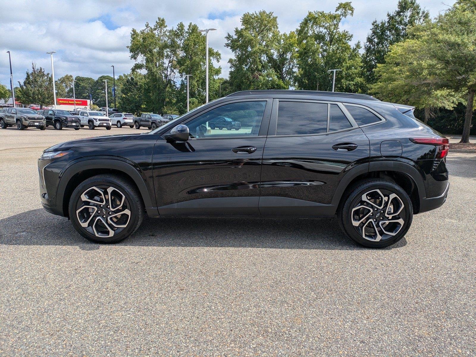 Used 2026 Mosaic Black Metallic Chevrolet 2RS image 7