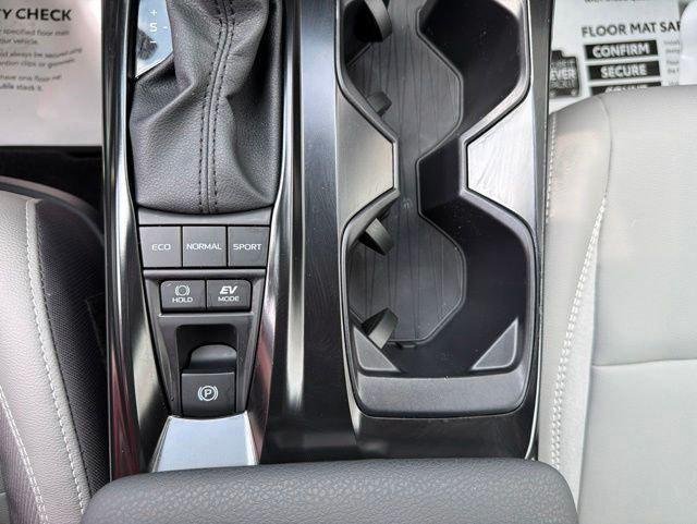 Certified Used 2026 PRECIOUS METAL Toyota  image 917