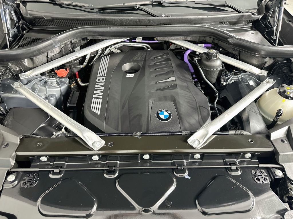 Certified Used 2024 Skyscraper Grey Metallic BMW xDrive40i image 31
