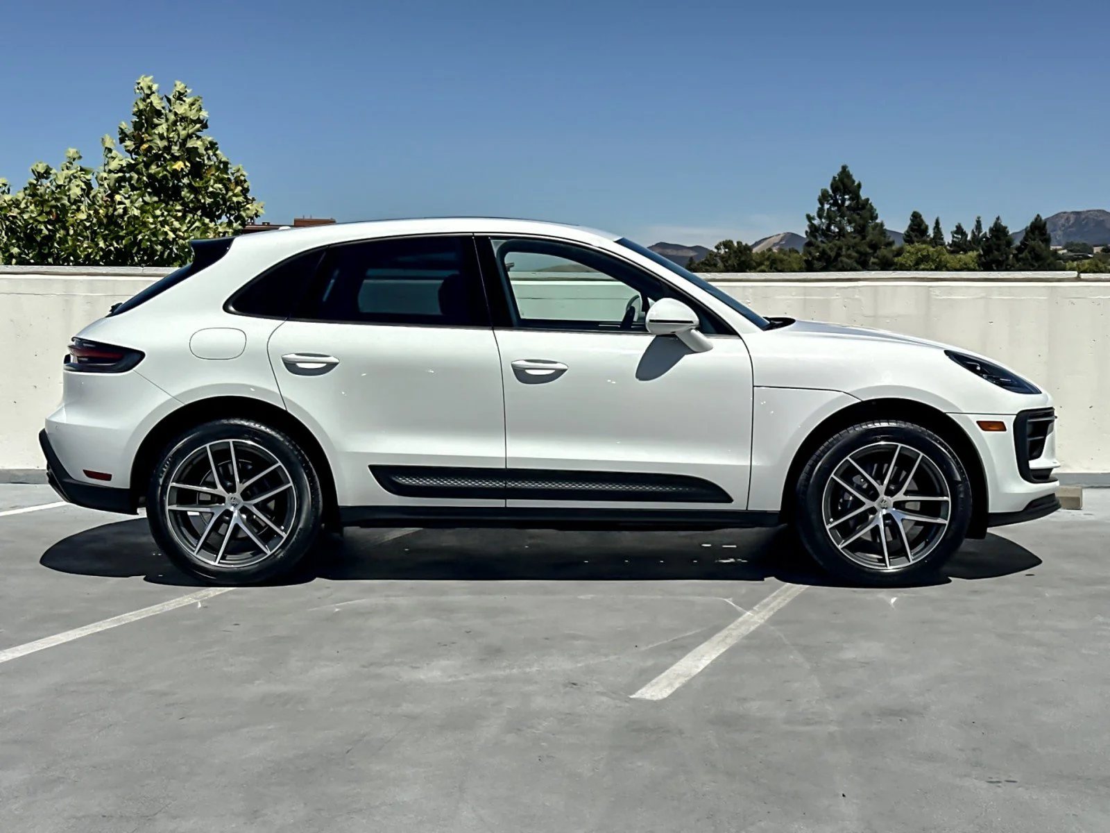 Certified Used 2024 White Porsche  image 9