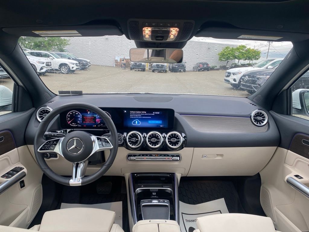 Used 2026 White Mercedes-Benz GLA 250 image 11