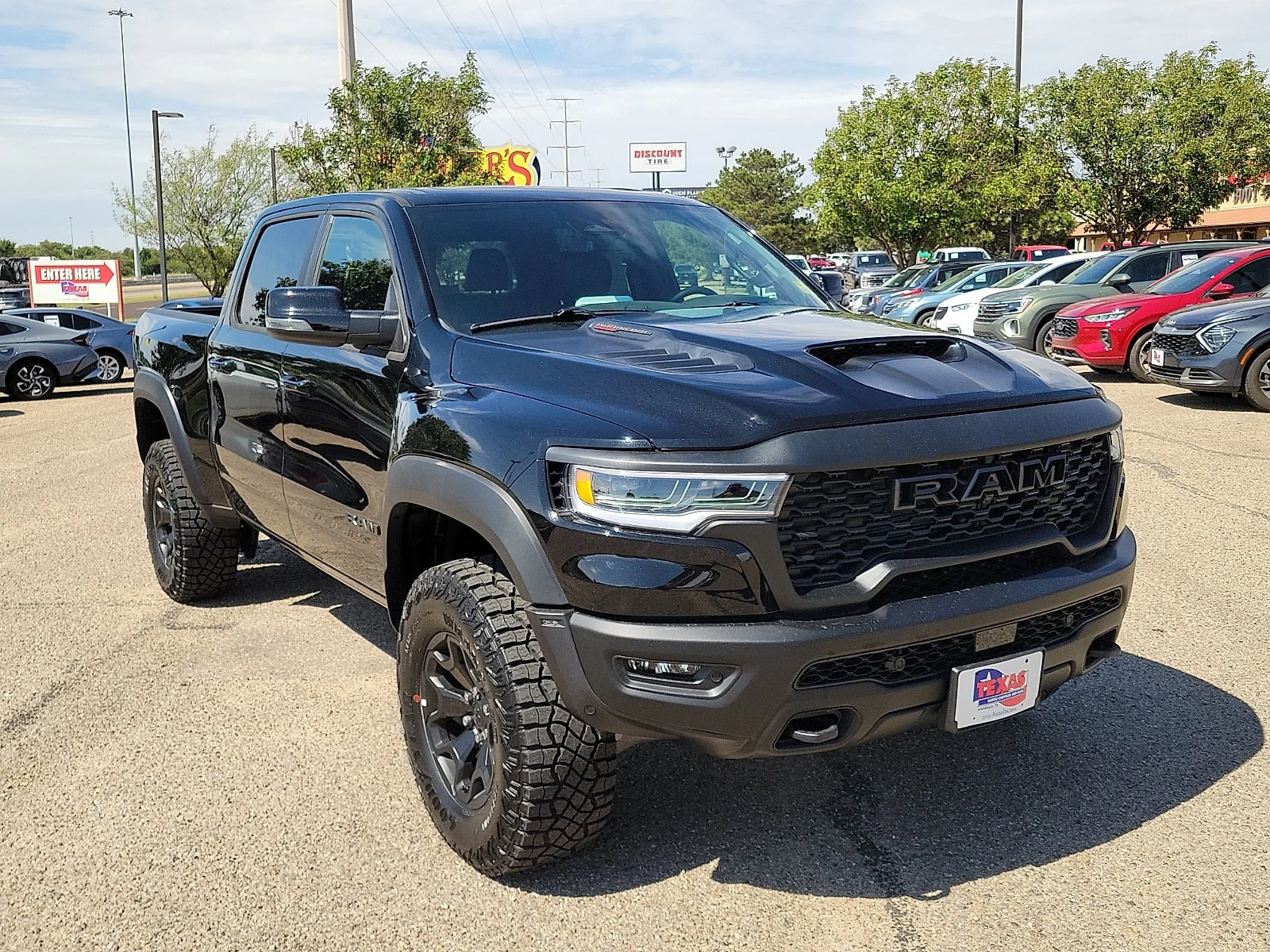 New 2026 PXJ Diamond Bla Ram RHO CREW CAB 4X4 5