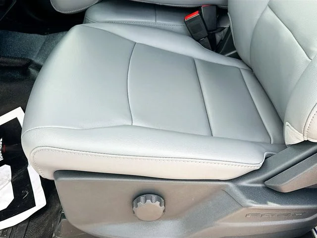 New 2026 Oxford White Ford XL image 13