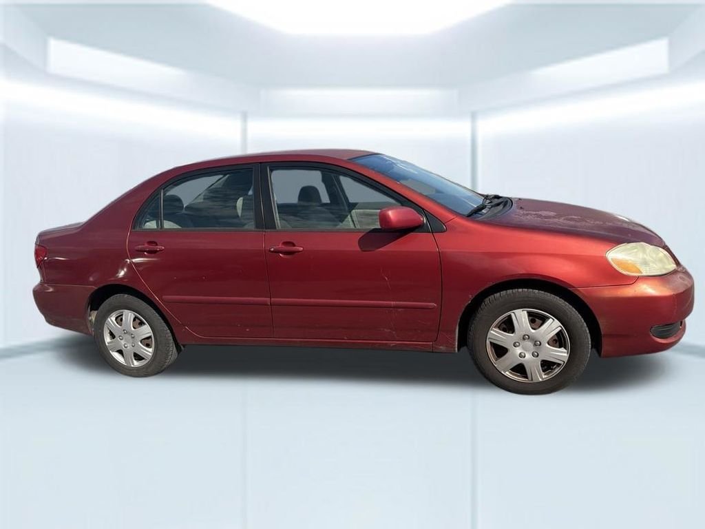 Used 2006 Red Toyota LE image 16
