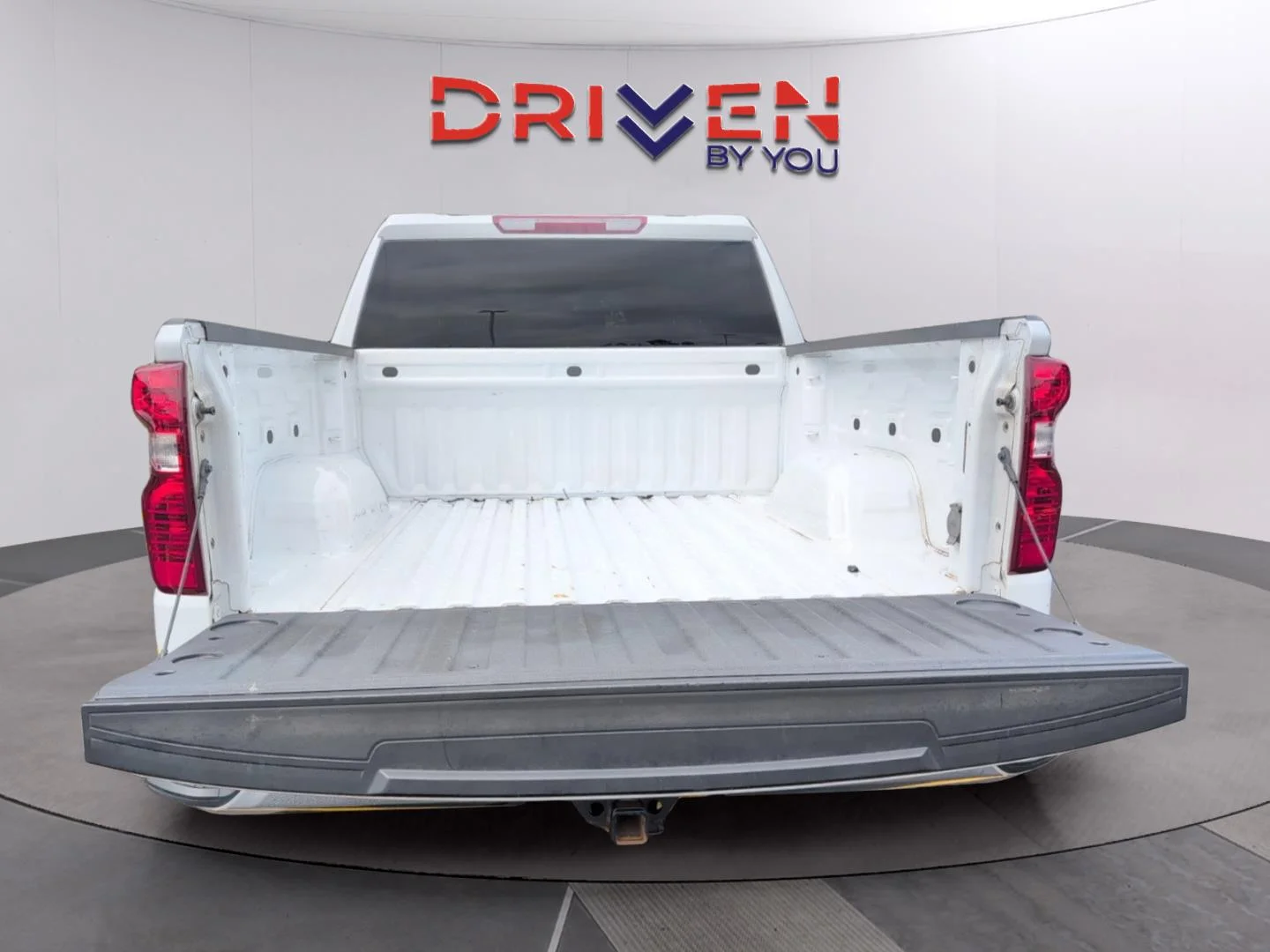Used 2022 Summit White Chevrolet LT image 5