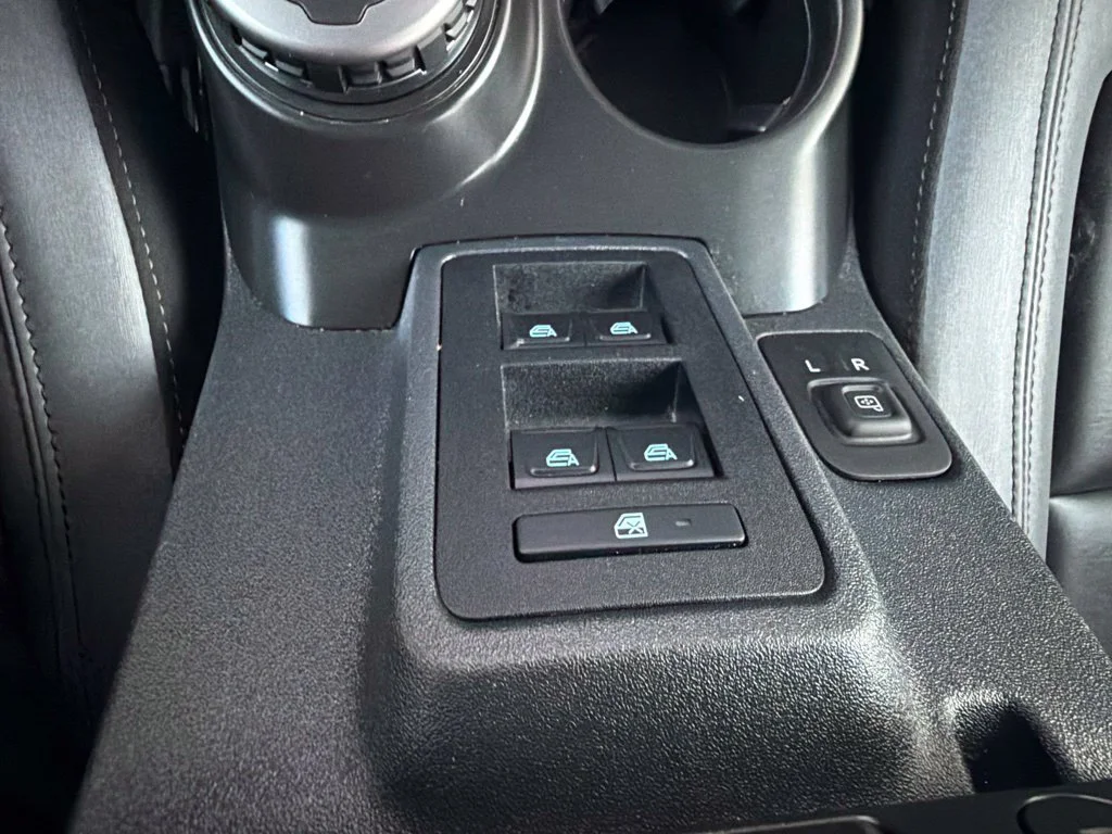 Used 2024 Carbonized Gray Metallic Ford Black Diamond image 16