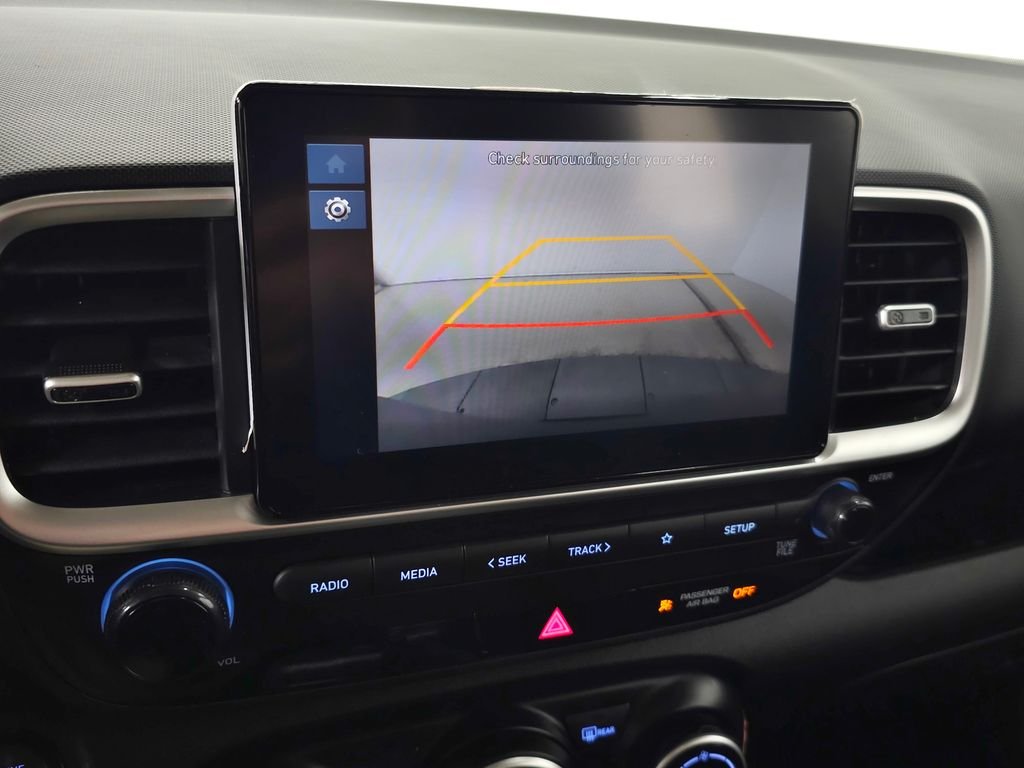 2025 Hyundai Venue SEL - Photo 24