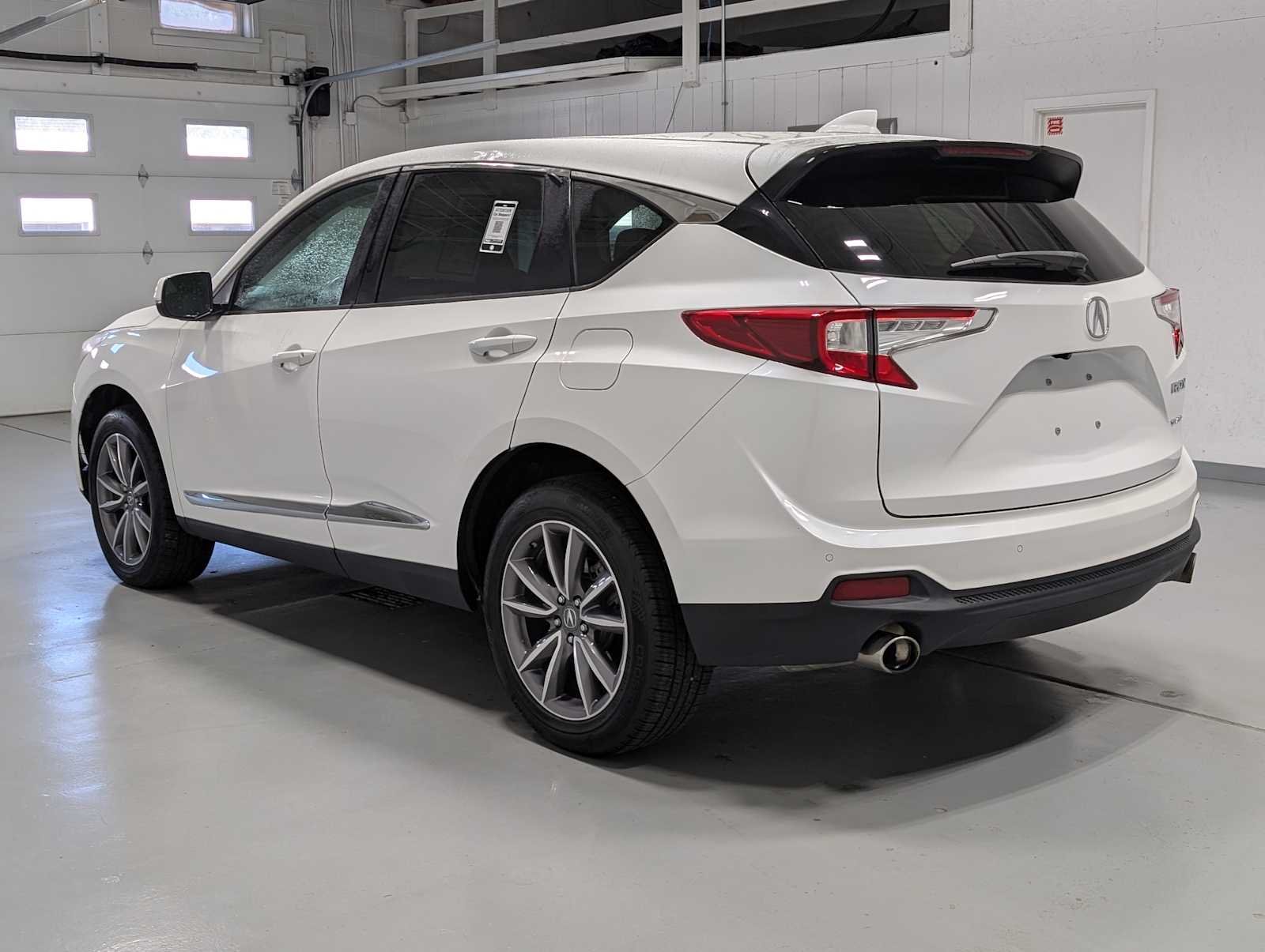 Used 2020 Platinum White Pearl Acura w/Technology Pkg image 10