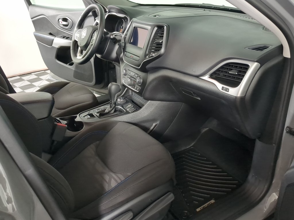 Used 2019 Sting-Gray Clearcoat Jeep Upland image 19