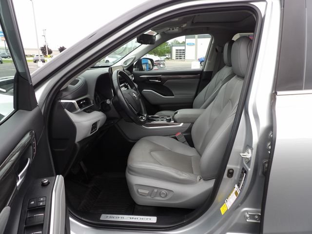 Used 2020 Celestial Silver Metallic Toyota Limited image 18