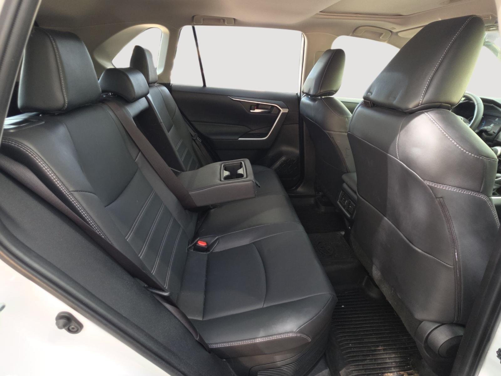 Used 2024 Wind Chill Pearl Toyota XLE Premium image 24