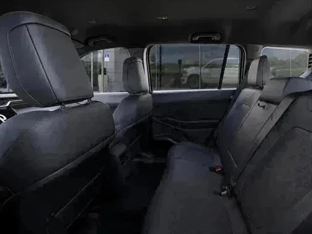 New 2026 Bright White Clear-Coat Exterior Paint Jeep Overland image 73