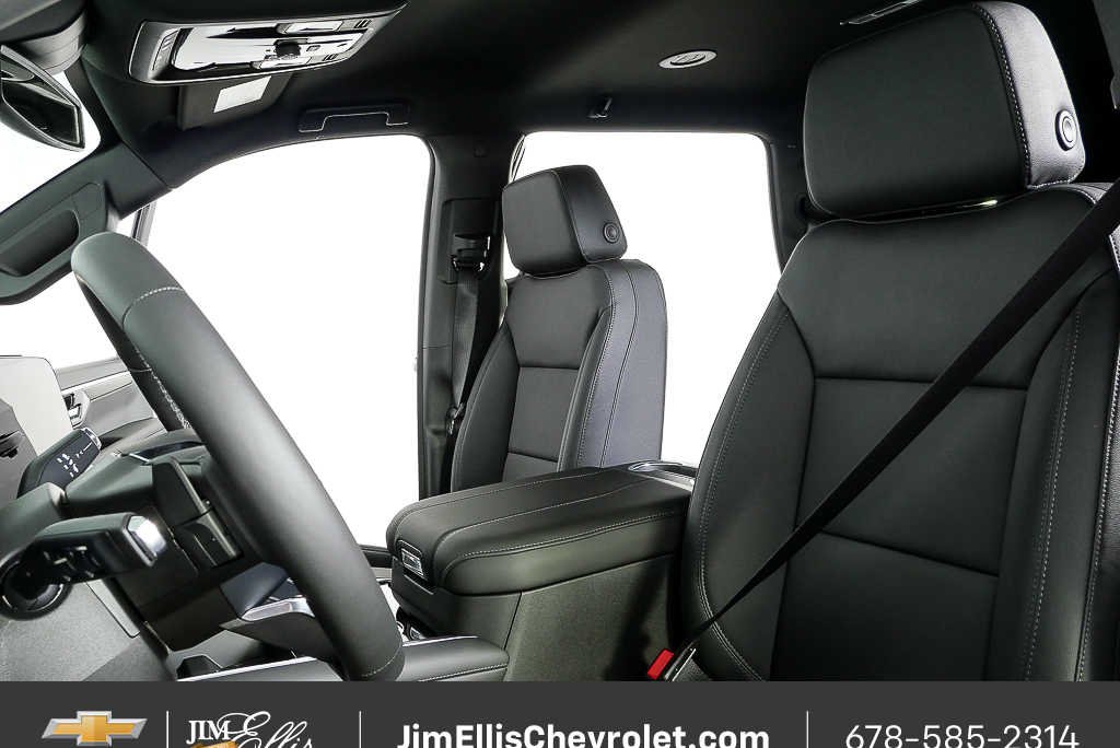 New 2026 Black Chevrolet LT image 5