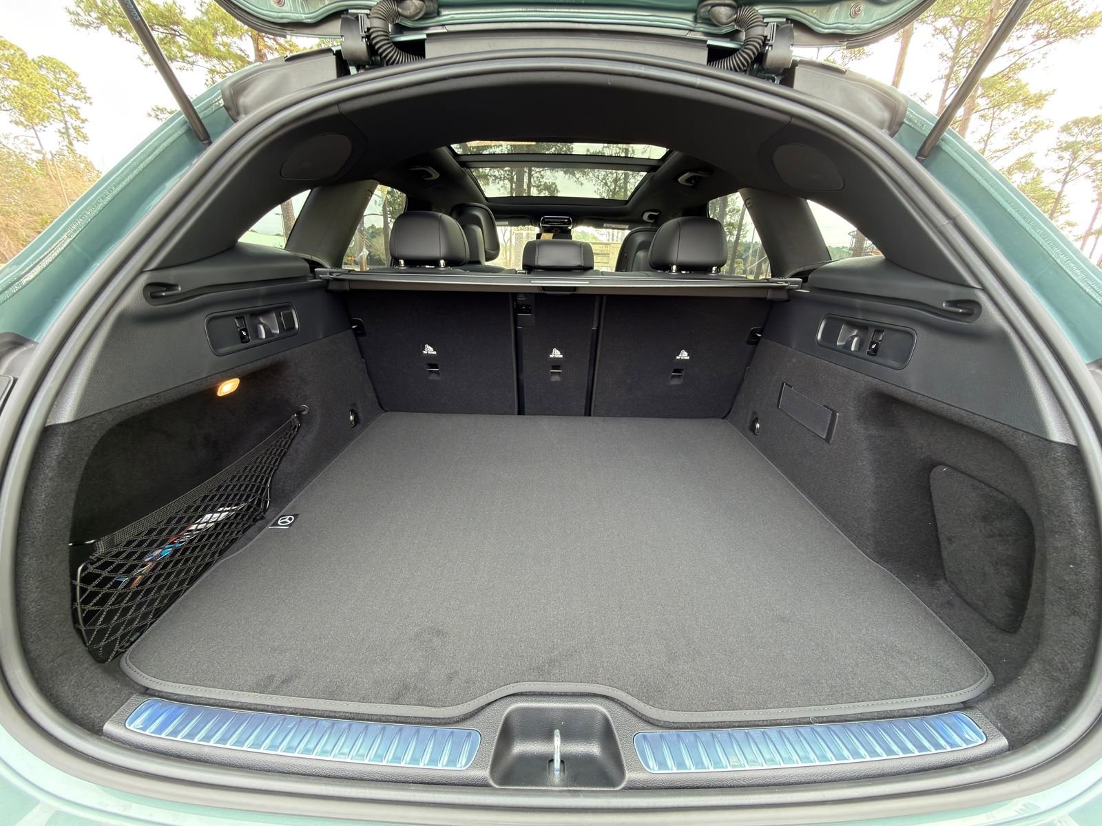 New 2026 Verde Silver Metallic Mercedes-Benz GLC 300 image 42