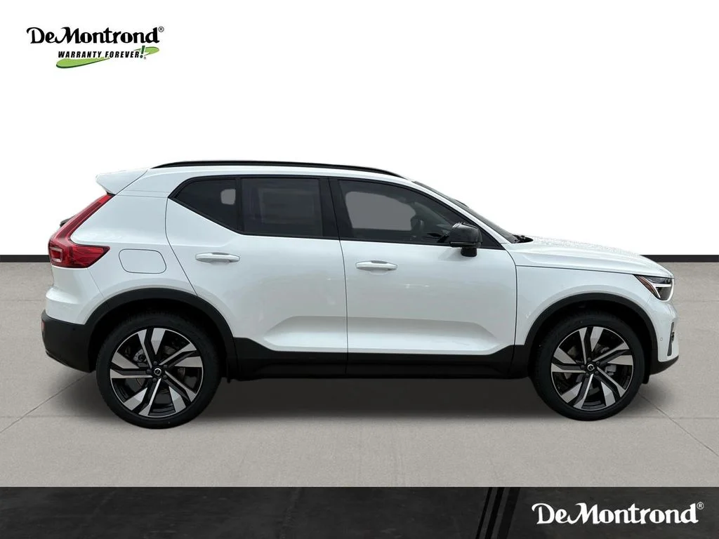 New 2026 Crystal White Volvo Plus image 4