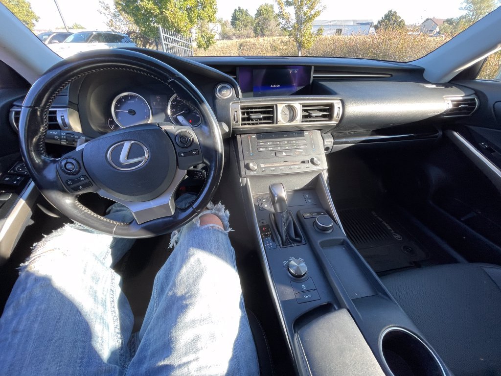 Used 2016 Silver Lexus 300 image 4