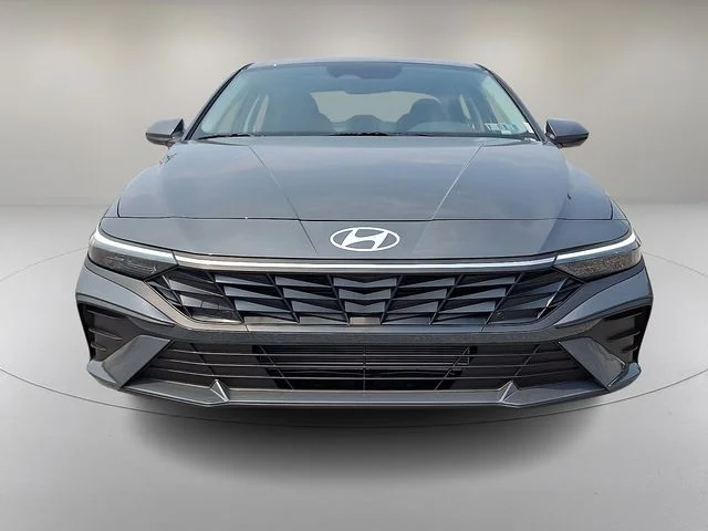 New 2026 Gray Hyundai SE image 2