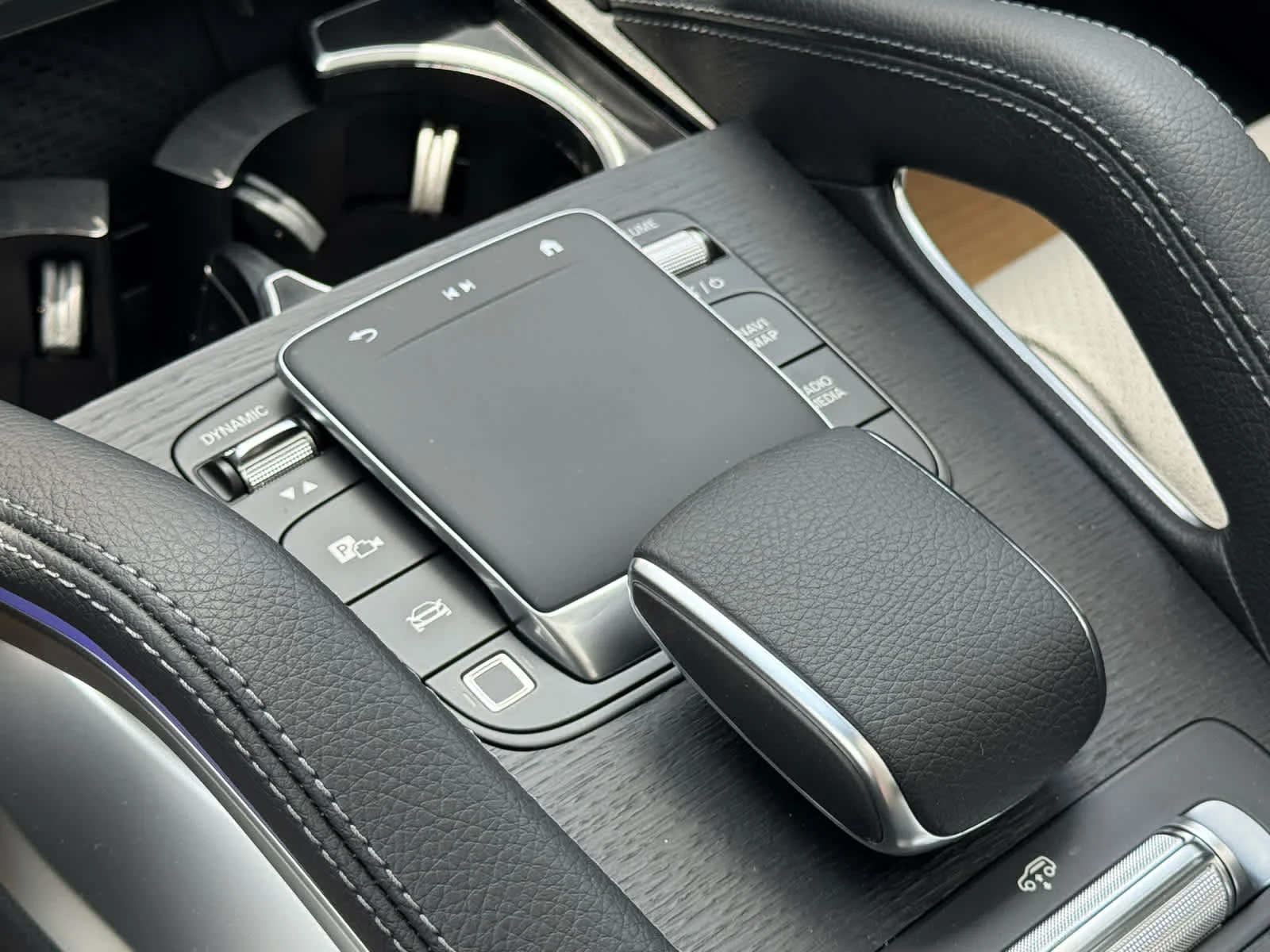 New 2026 Obsidian Black Metallic Mercedes-Benz GLS 450 image 26