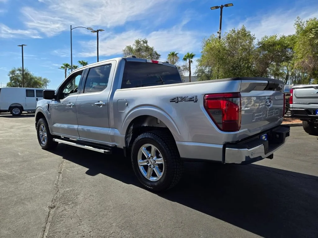 Used 2025 Iconic Silver Met Ford XLT image 4