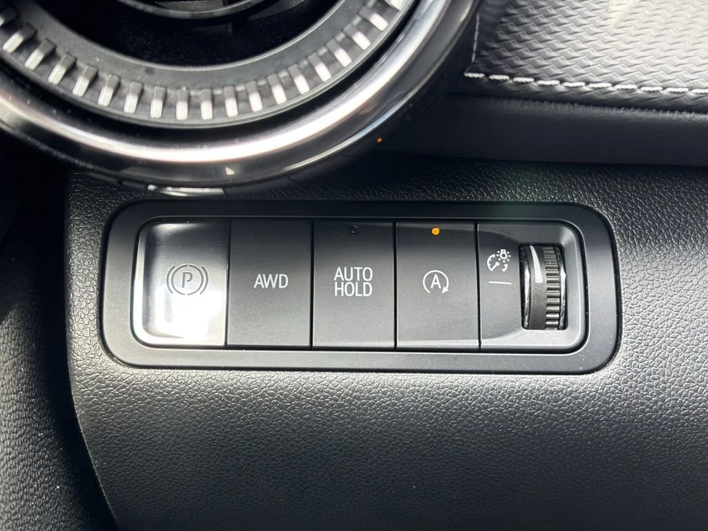Used 2026 Summit White Chevrolet LT image 29