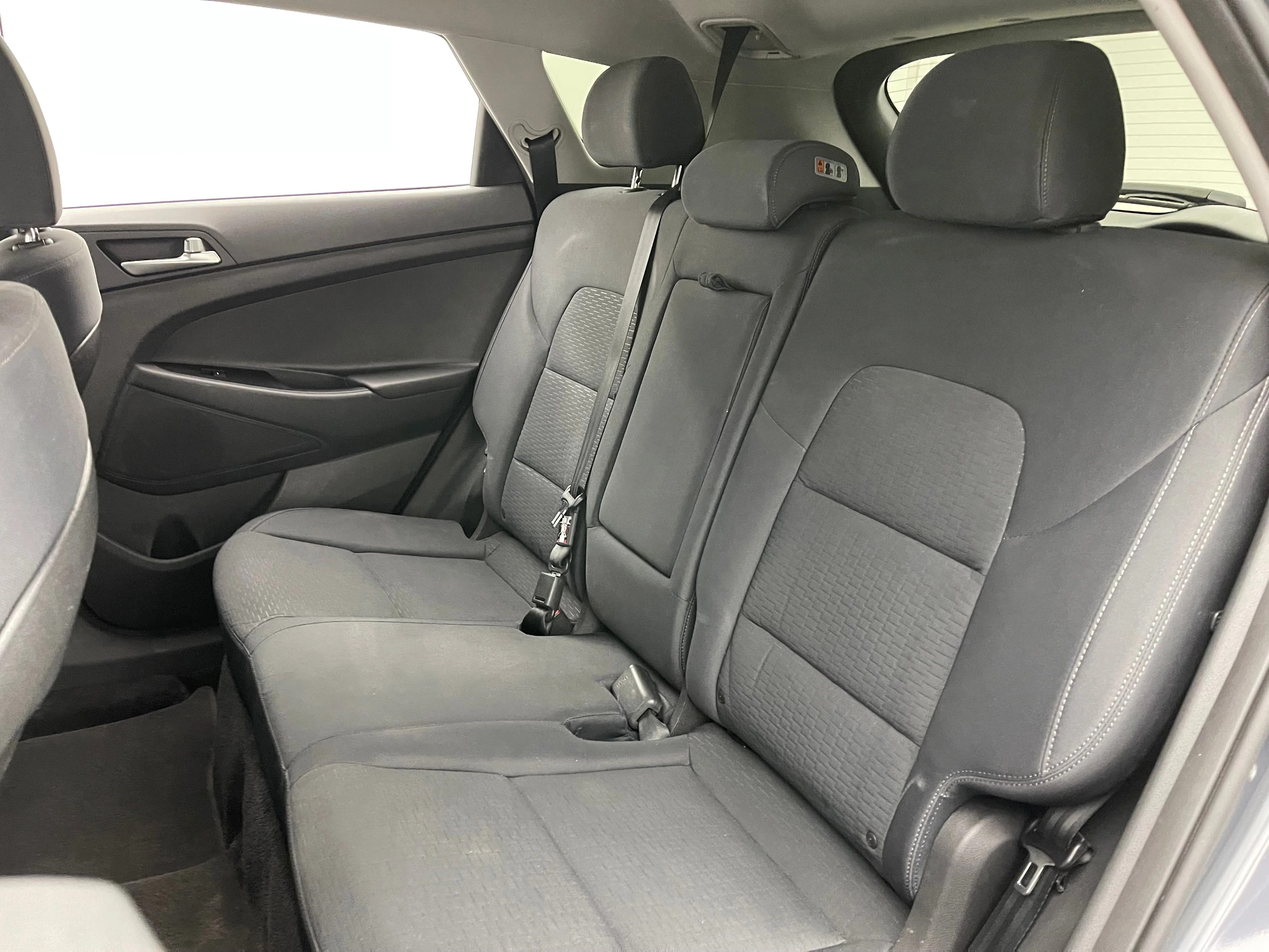 Used 2021 Dusk Blue Hyundai SE image 34