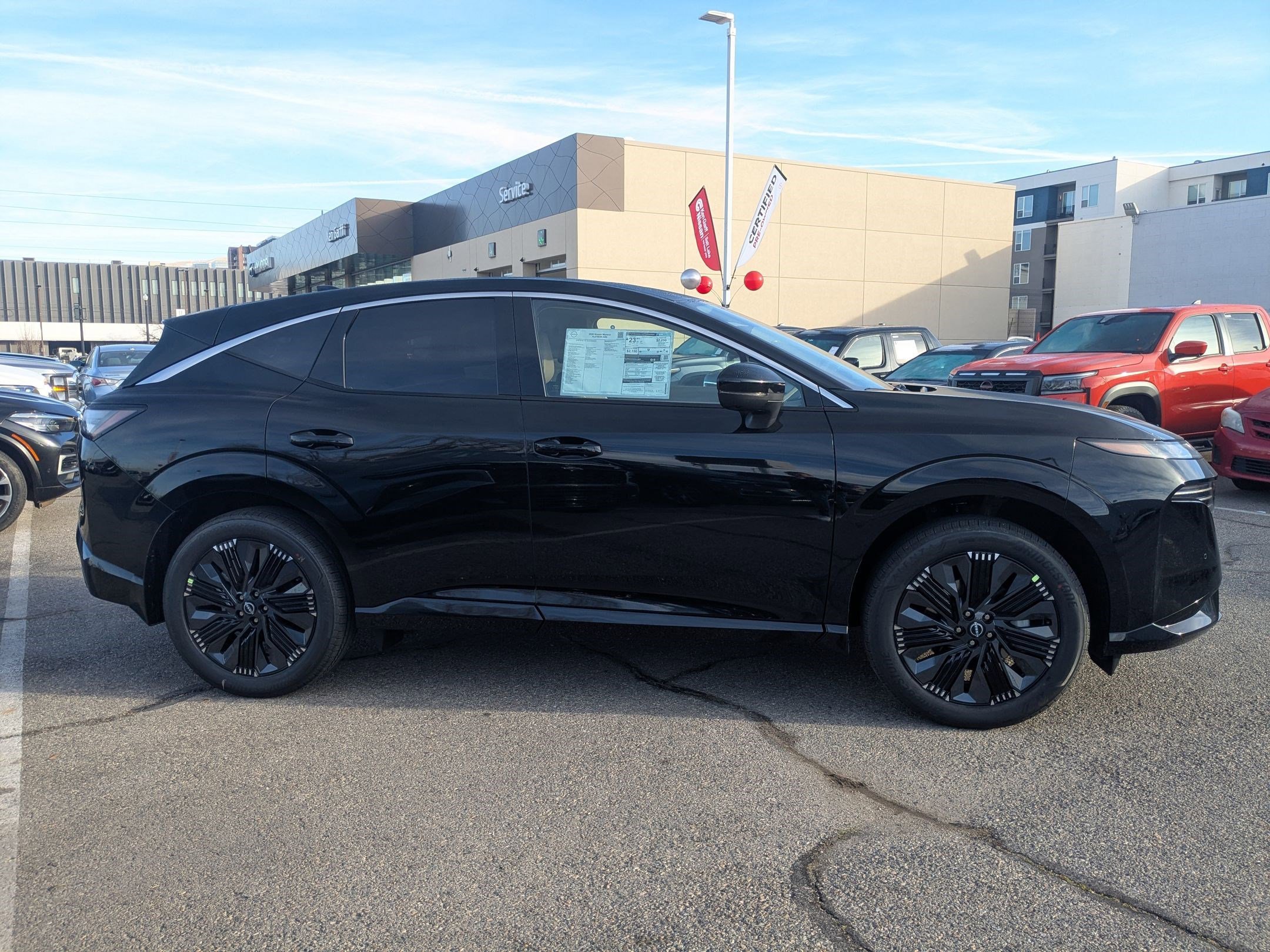 2026 Nissan Murano Platinum - Photo 2