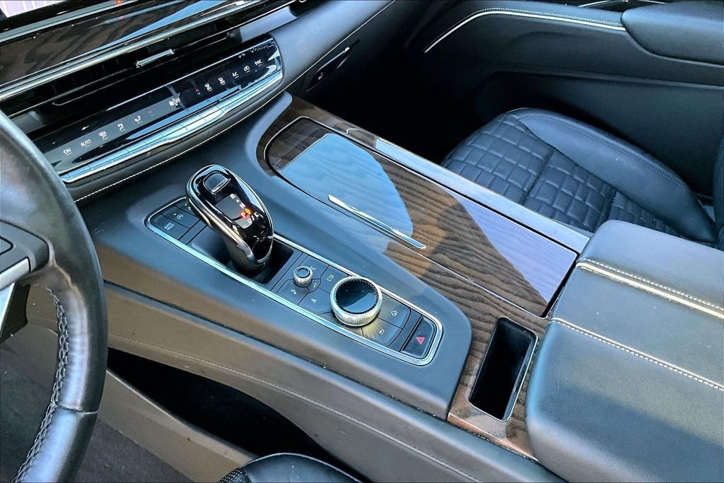 Used 2023 White Cadillac Sport Platinum image 14