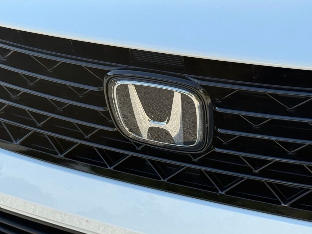 Used 2024  Honda Touring image 5