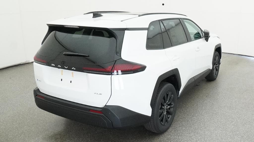 New 2026 Ice Cap Toyota XLE Premium image 6