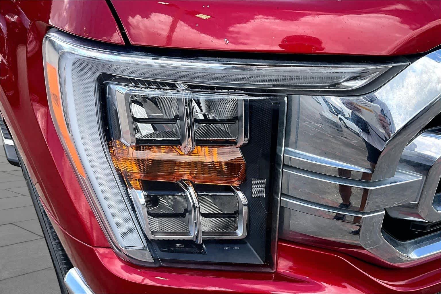 Used 2021 Rapid Red Metallic Tinted Clearcoat Ford XLT image 27