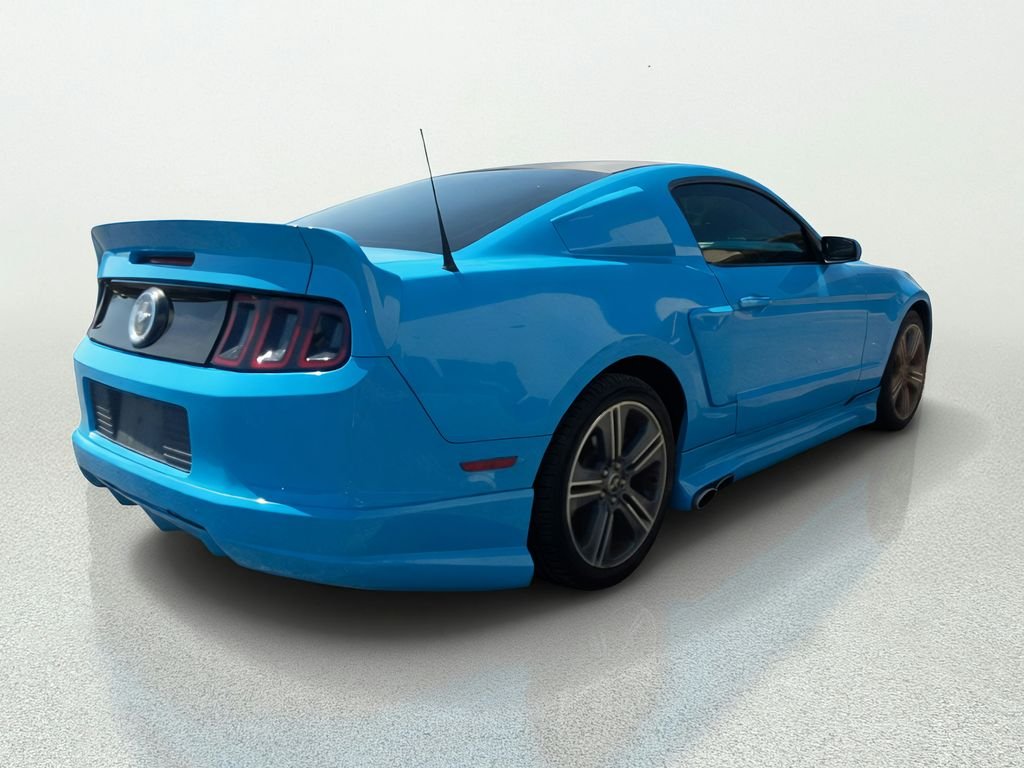 Used 2014 Blue Ford V6 image 7