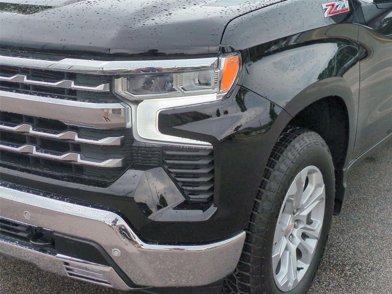 Used 2026 Black Chevrolet LTZ image 9