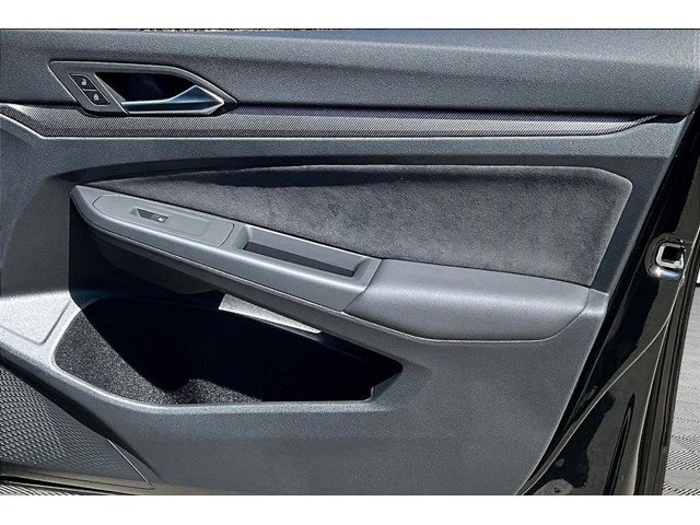 New 2026 Mythos Black Metallic Volkswagen 2.0T S image 27