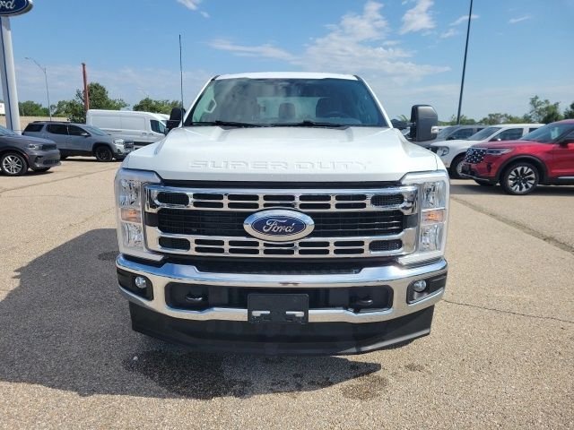 Used 2025 Oxford White Ford XLT image 20