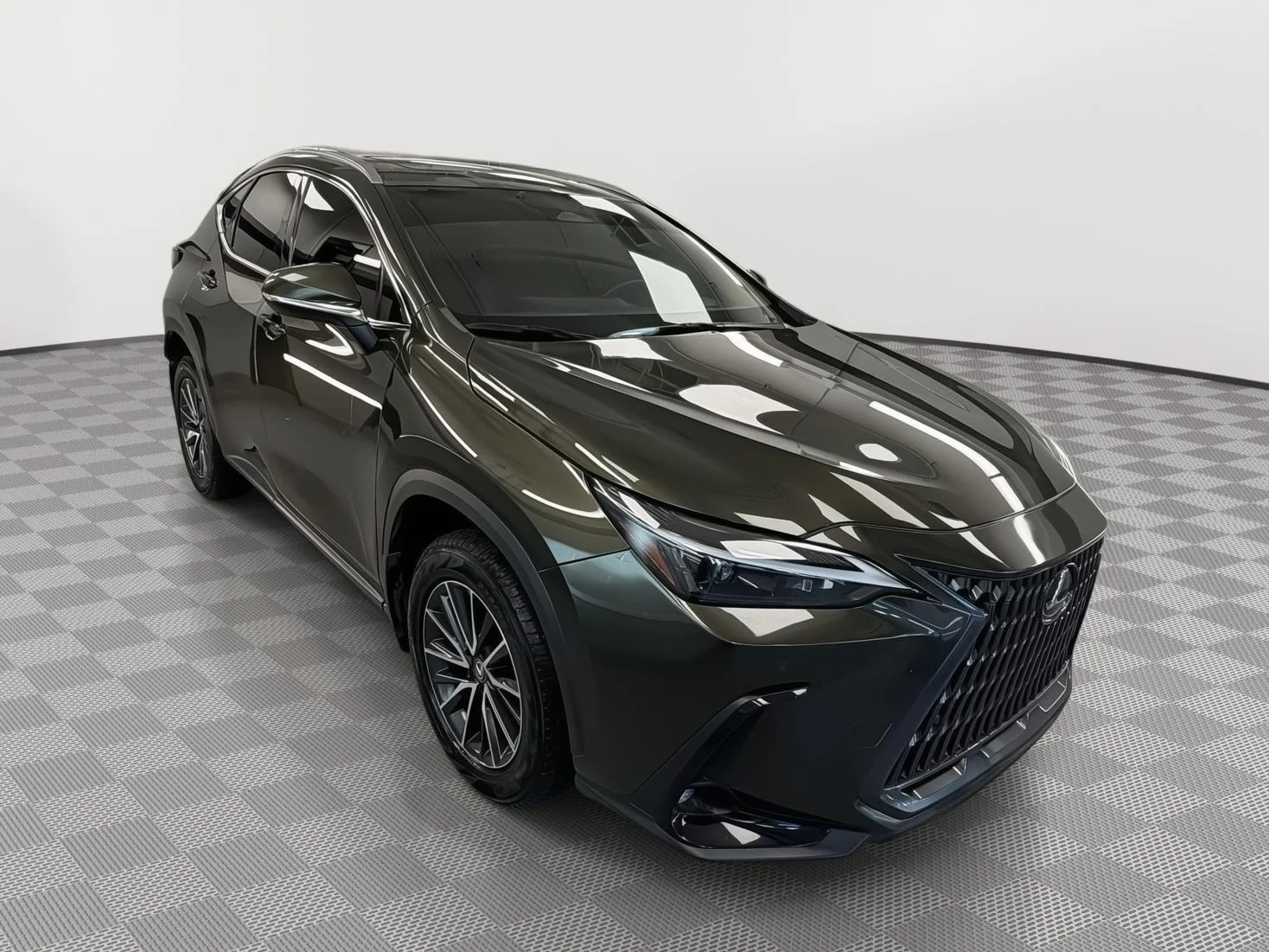 Used 2024 Nori Green Pearl Lexus NX 350 Premium image 1