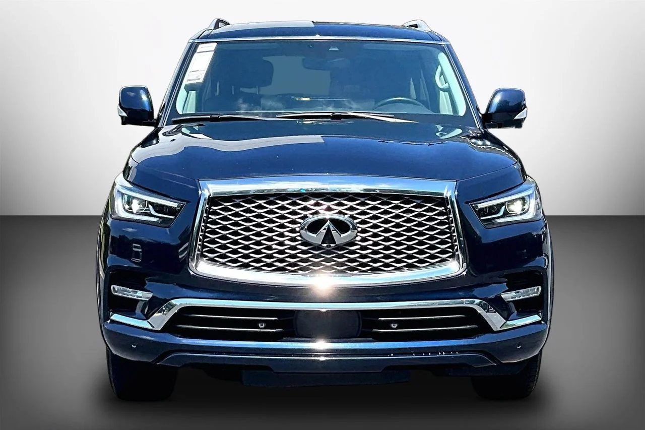 Used 2024 Blue INFINITI LUXE image 3
