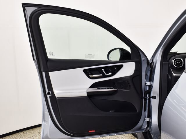 New 2026 Cirrus Silver Metallic Mercedes-Benz GLC 300 image 55