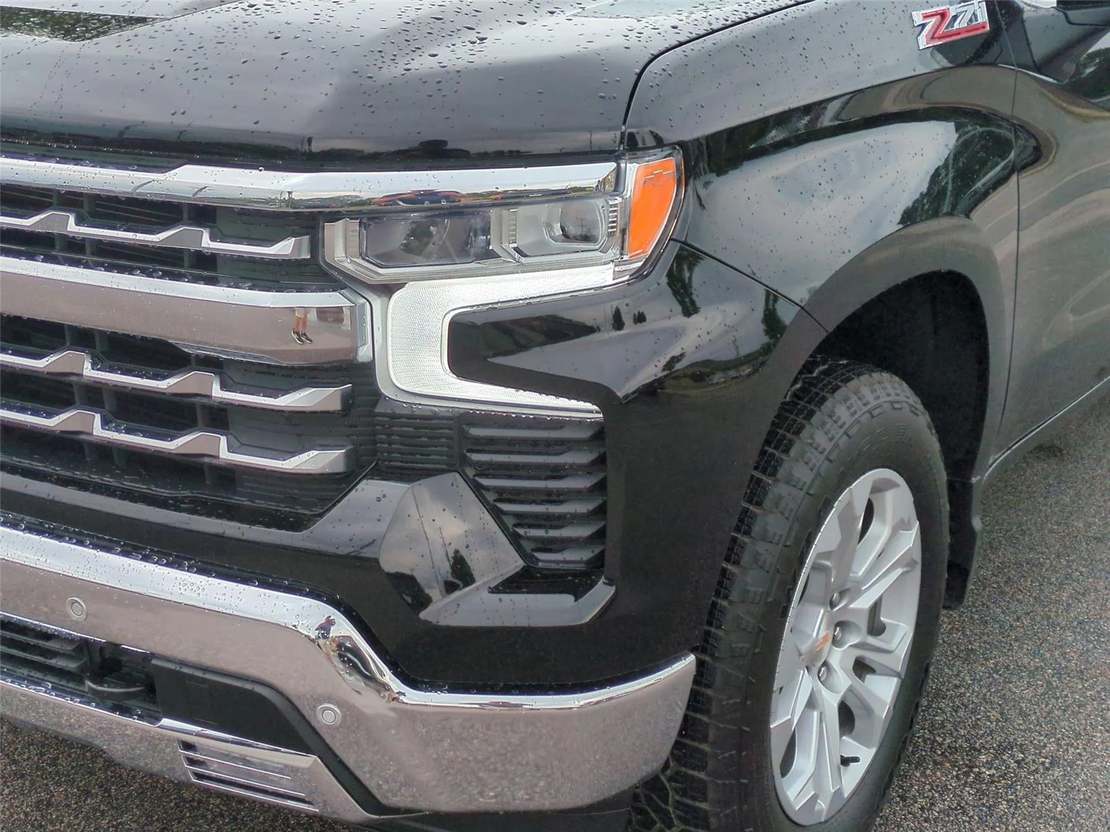 Used 2026 Black Chevrolet LTZ image 9