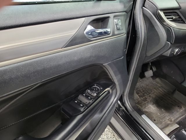 Used 2018  Lincoln Select image 7