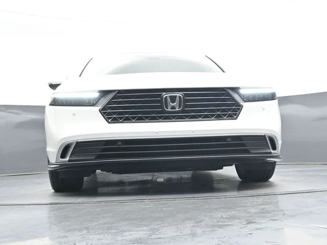Used 2025  Honda Touring image 37