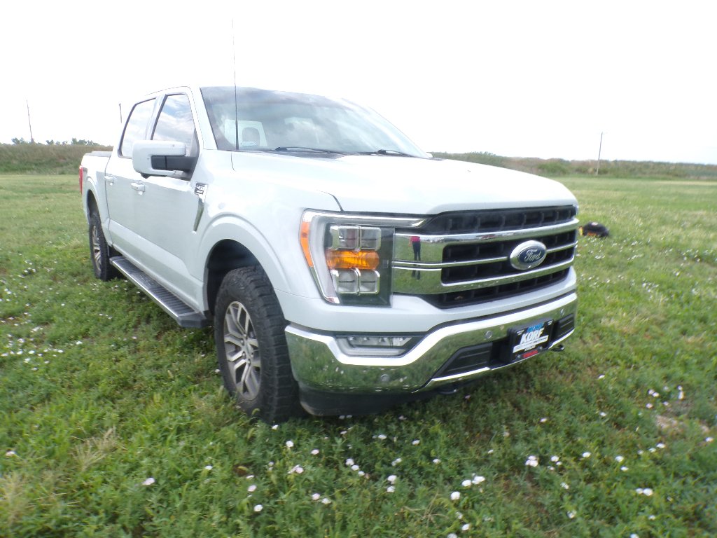 Used 2021 Space White Metallic Ford LARIAT image 11