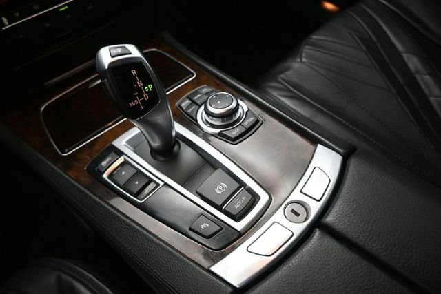 Used 2013 Black BMW 740Li image 4