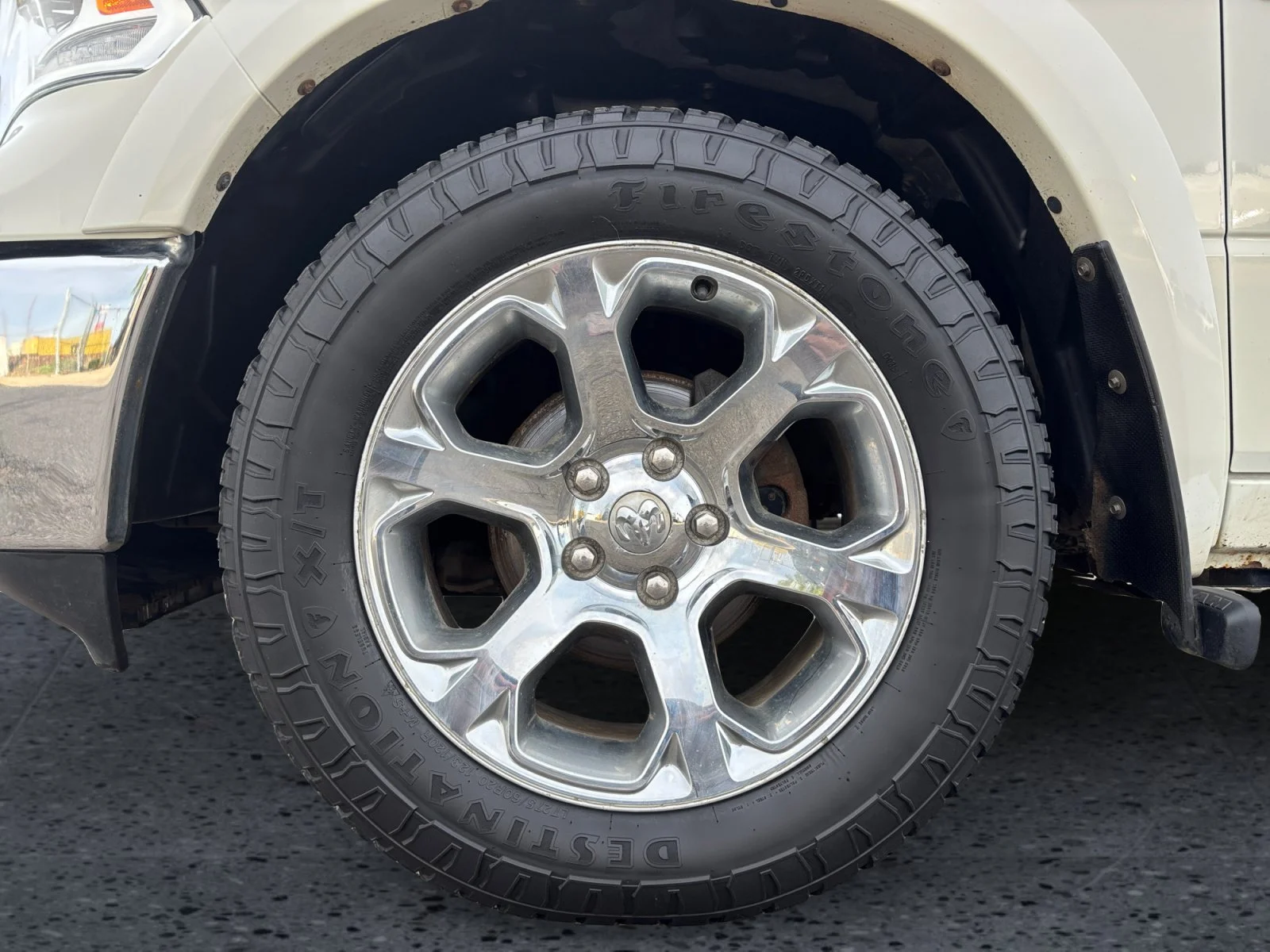 Used 2018 White Ram Laramie image 9