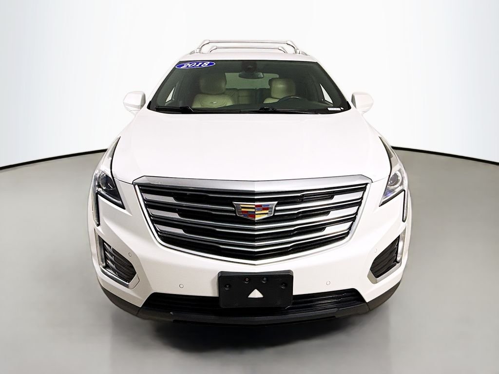 Used 2018 Crystal White Tricoat Cadillac Luxury AWD image 7
