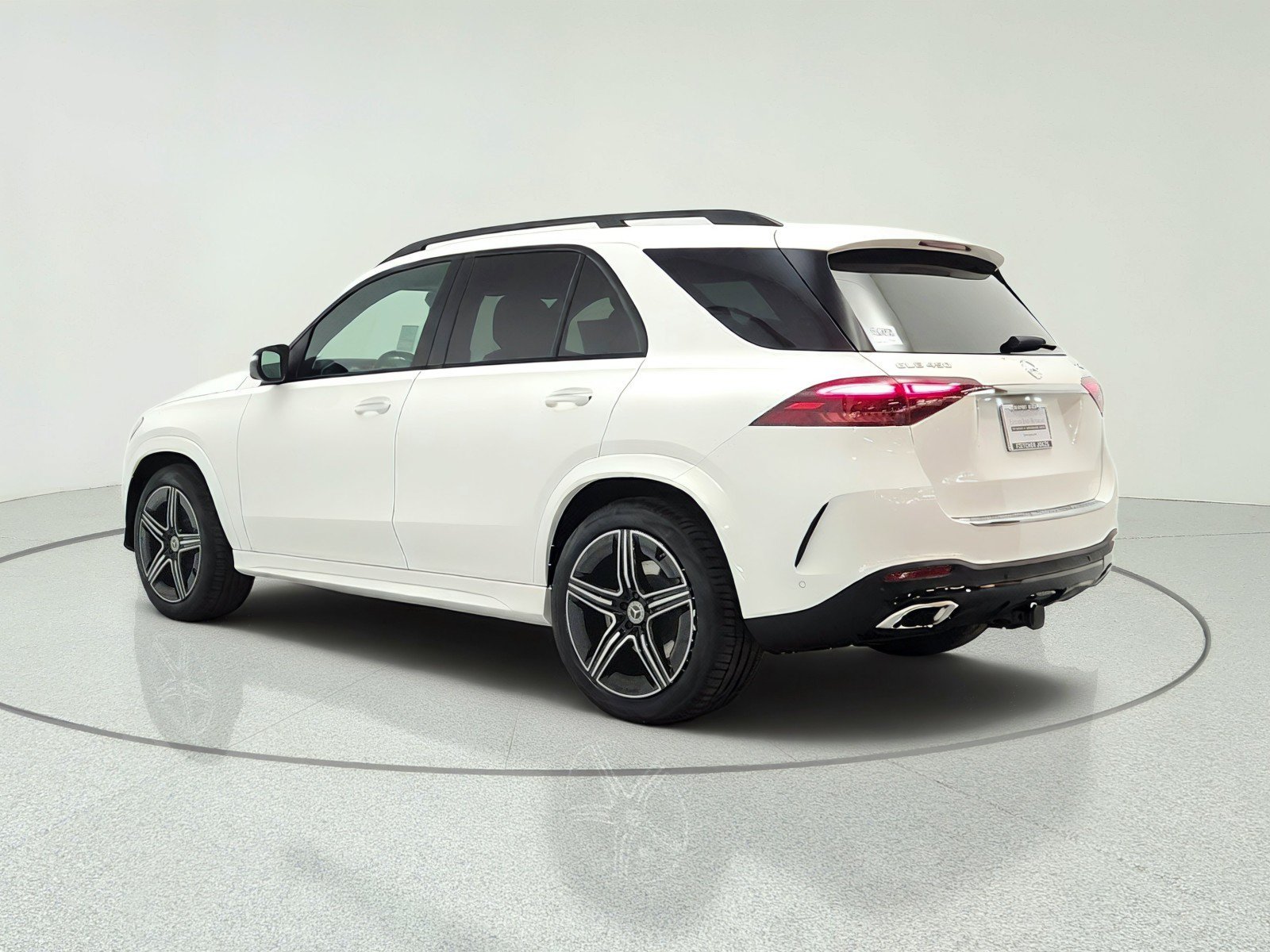 New 2026 Polar White Mercedes-Benz GLE 450 4MATIC® SUV image 28
