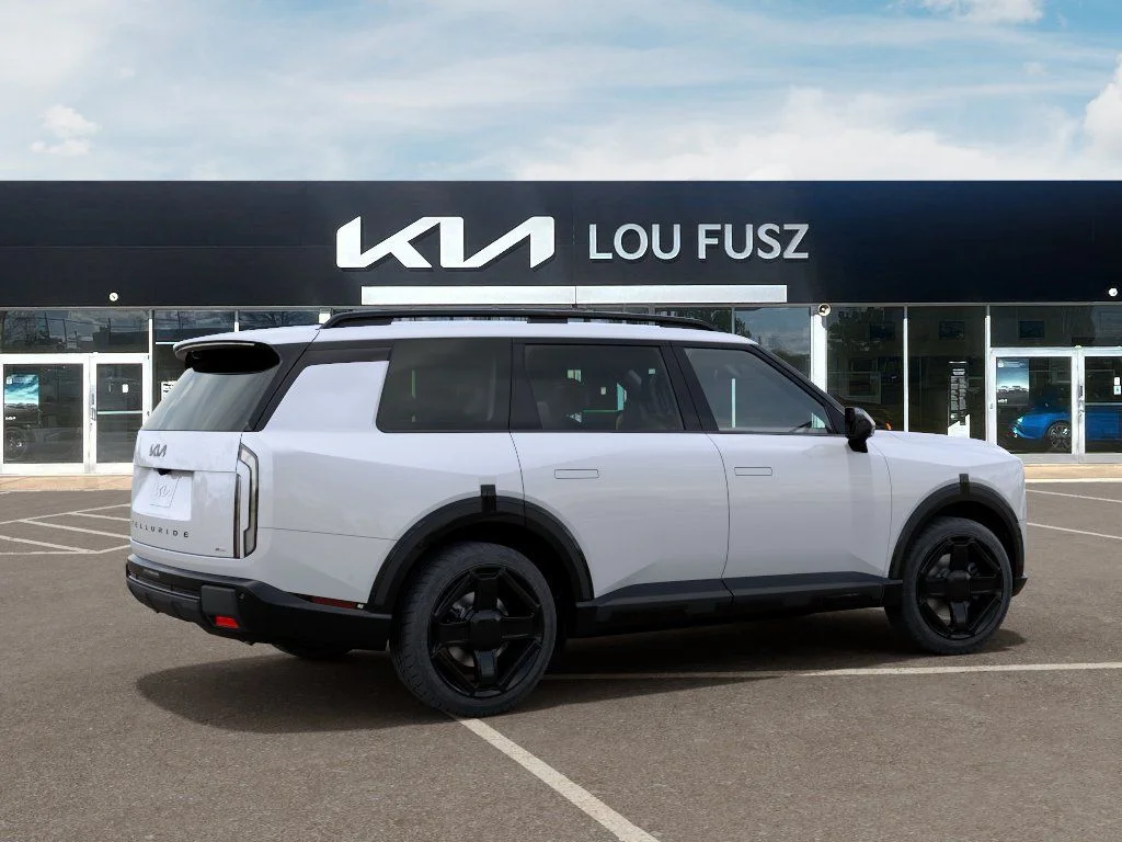 New 2027 Glacial White Pearl Kia X-Line SX Prestige image 3