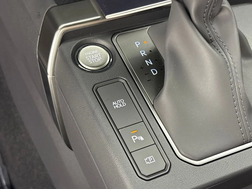 New 2027 Snow White Pearl / Black Roof Kia X-Line image 30