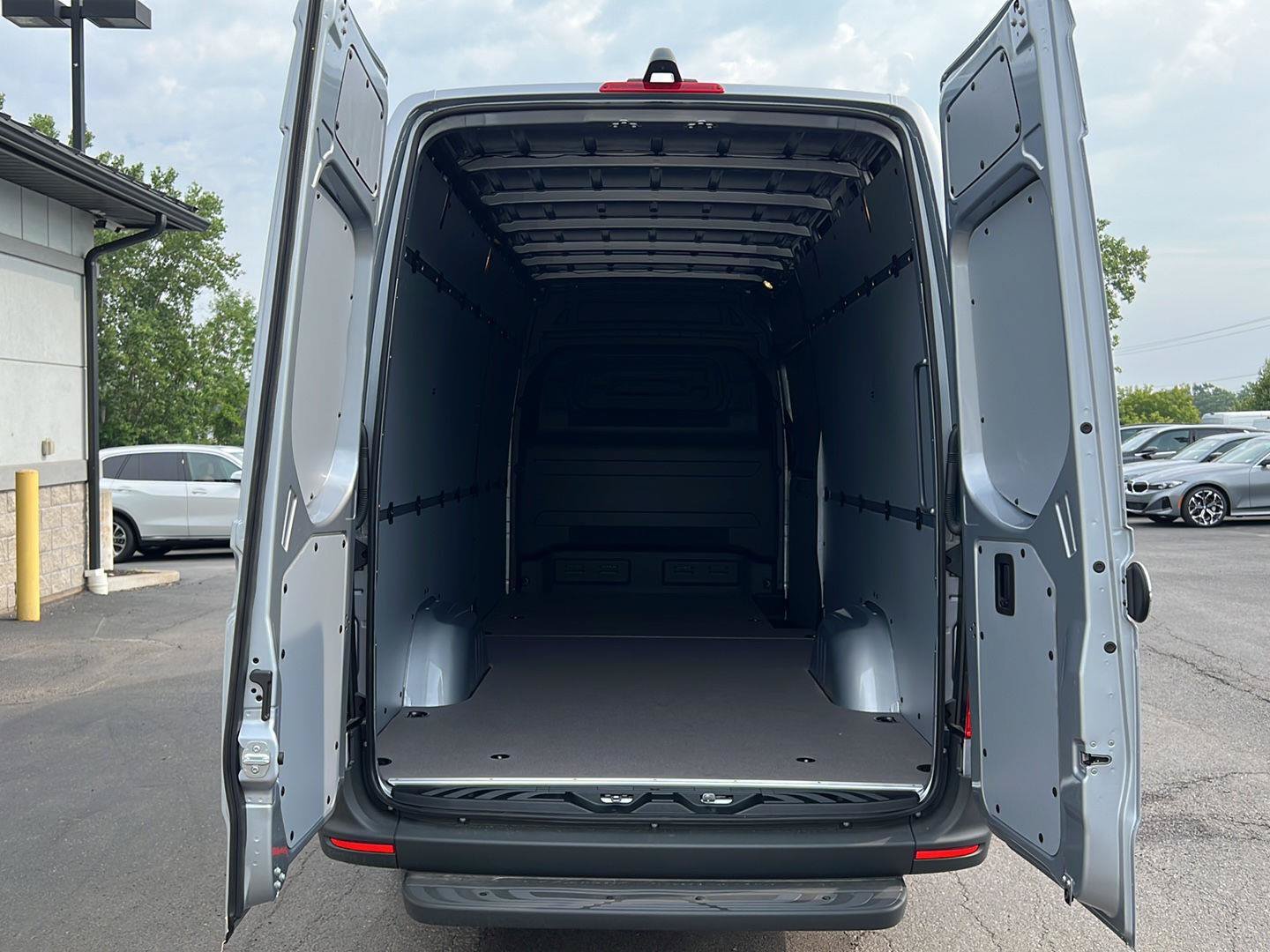 New 2026 high-tech silver metallic Mercedes-Benz Cargo Van 170” 4cyl HO image 42