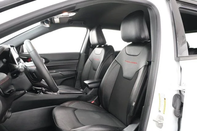 Used 2024 White Jeep Trailhawk image 30