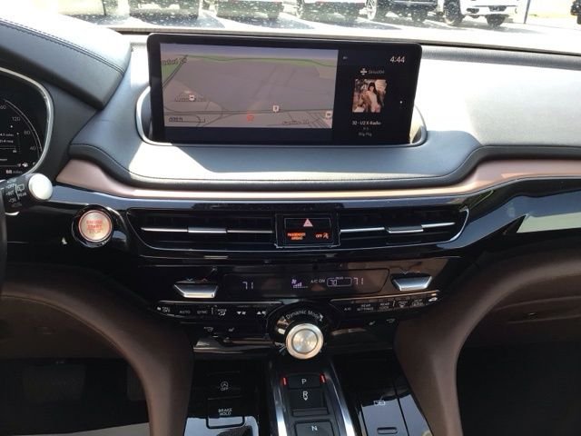 Used 2022 Liquid Carbon Metallic Acura Technology image 15